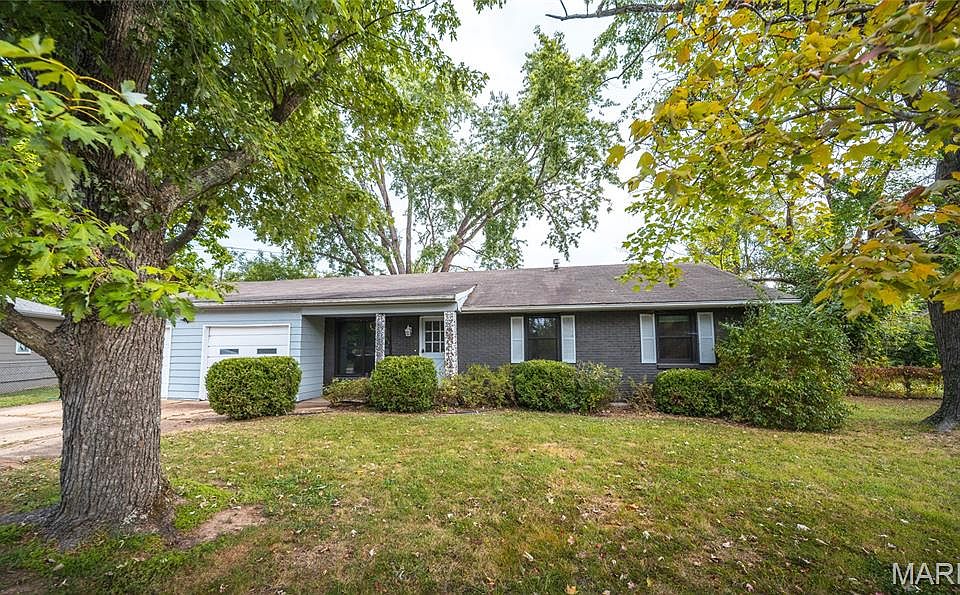 1st image of 5 Redbud Ln