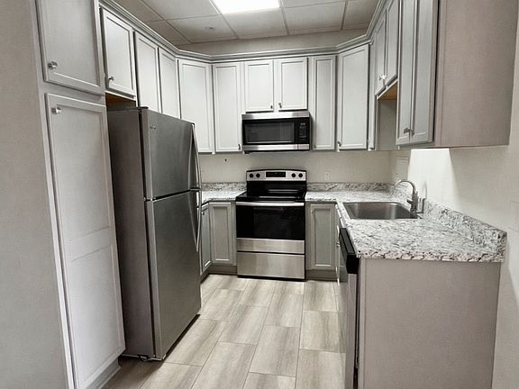2nd image of 201 E Lafayette St #3E