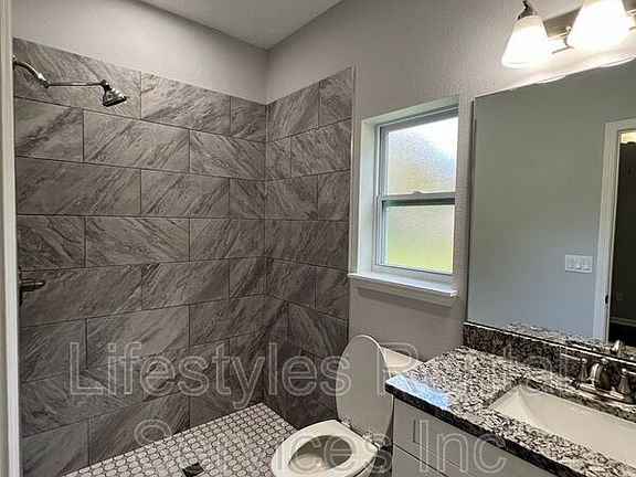 4th image of 4644 Avenue D St