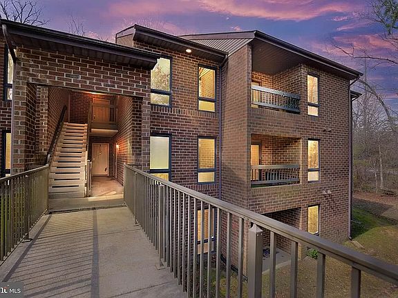 5th image of 23243 Rosewood Ct #C-11