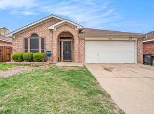 7108 Ashbourne Way, Fort Worth, TX 76133