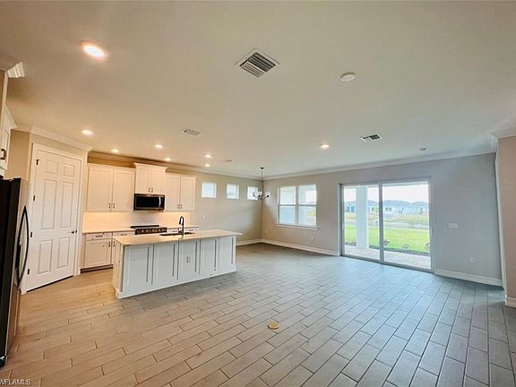 4th image of 28053 Sanibel Sands St