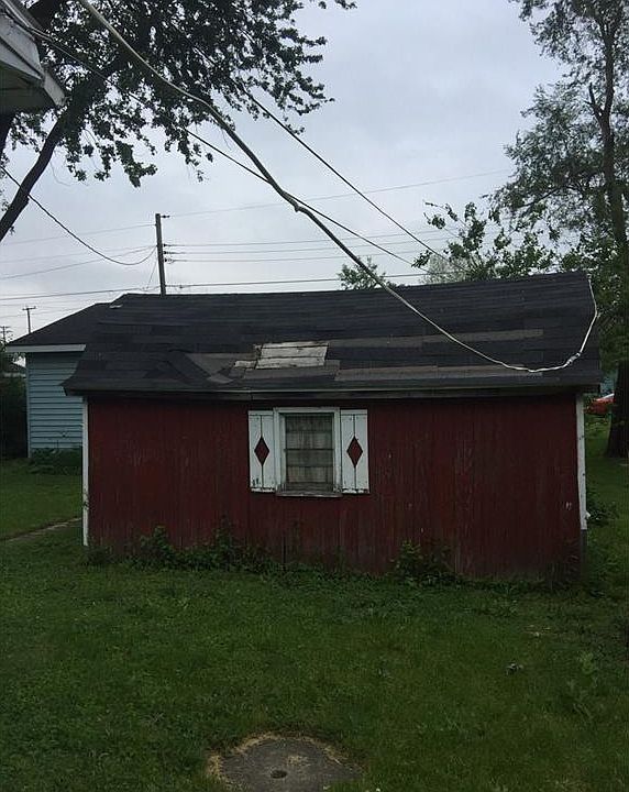 2nd image of 421 N 11th St