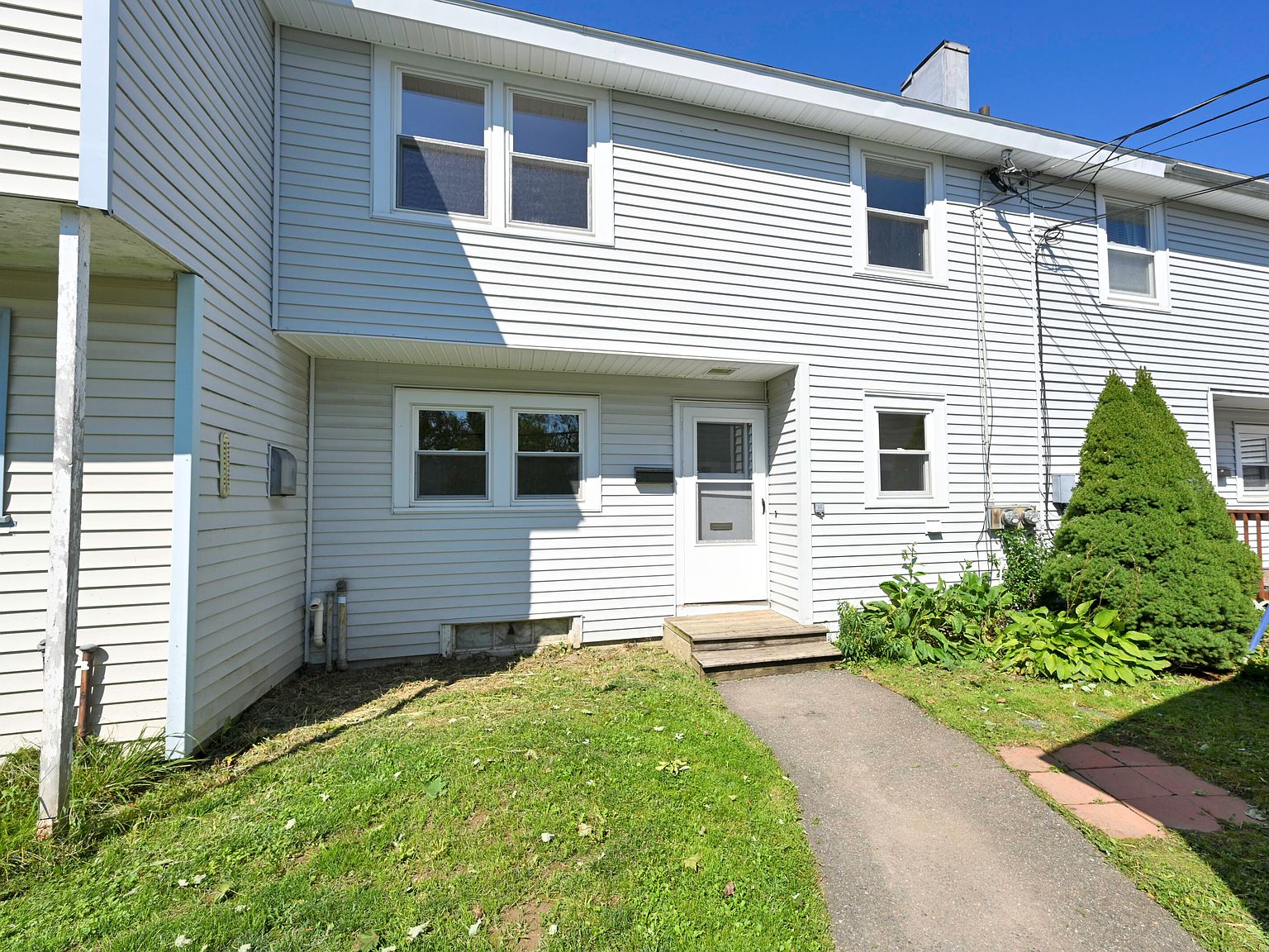 31 Blue Hill W, Bangor, ME 04401 Zillow