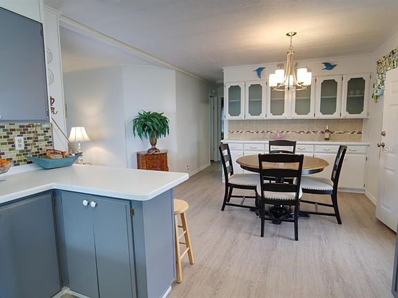 3rd image of 1022 Capella Dr