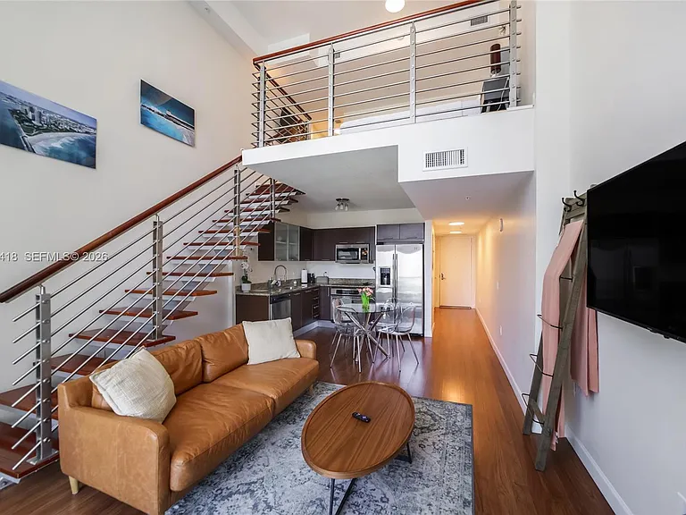 41 SE 5th St #1003 — Photo 5