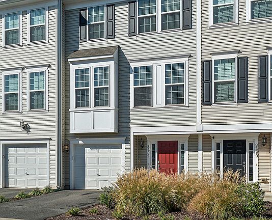 4th image of 8292 Heritage Crossing Ct #63