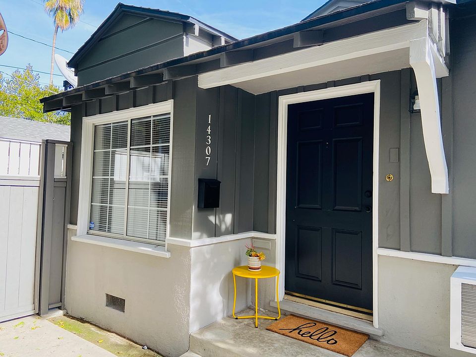 1st image of 14303 Burbank Blvd