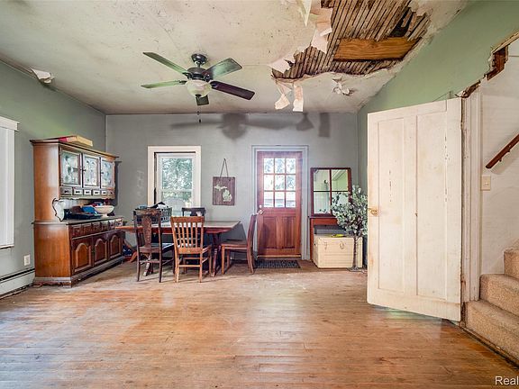 2nd image of 13882 Curtis Rd