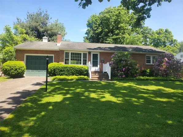 1424 Seymour Rd, Vestal, NY 13850