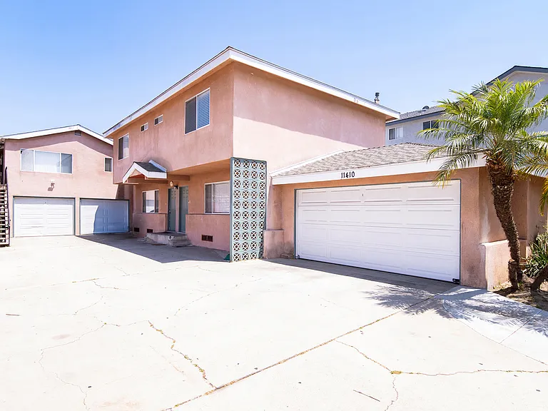 11410 Cedar Ave #A — Photo 1