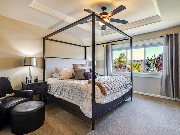 5th image of 61144 Manhae Ln