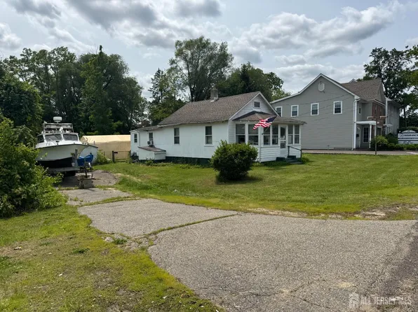 50 State Route 36, Keyport, NJ 07735