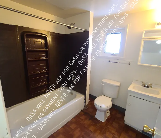 80 Miller St #UPPER — Photo 7