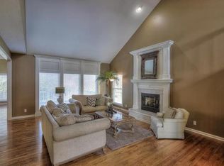 7820 W 143rd Pl, Overland Park, KS 66223