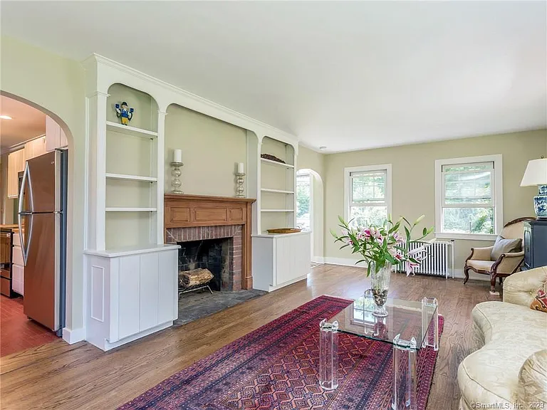 33 Washington Ave — Photo 7