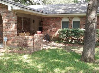 1604 Boundbrook Ln, Irving, TX 75060