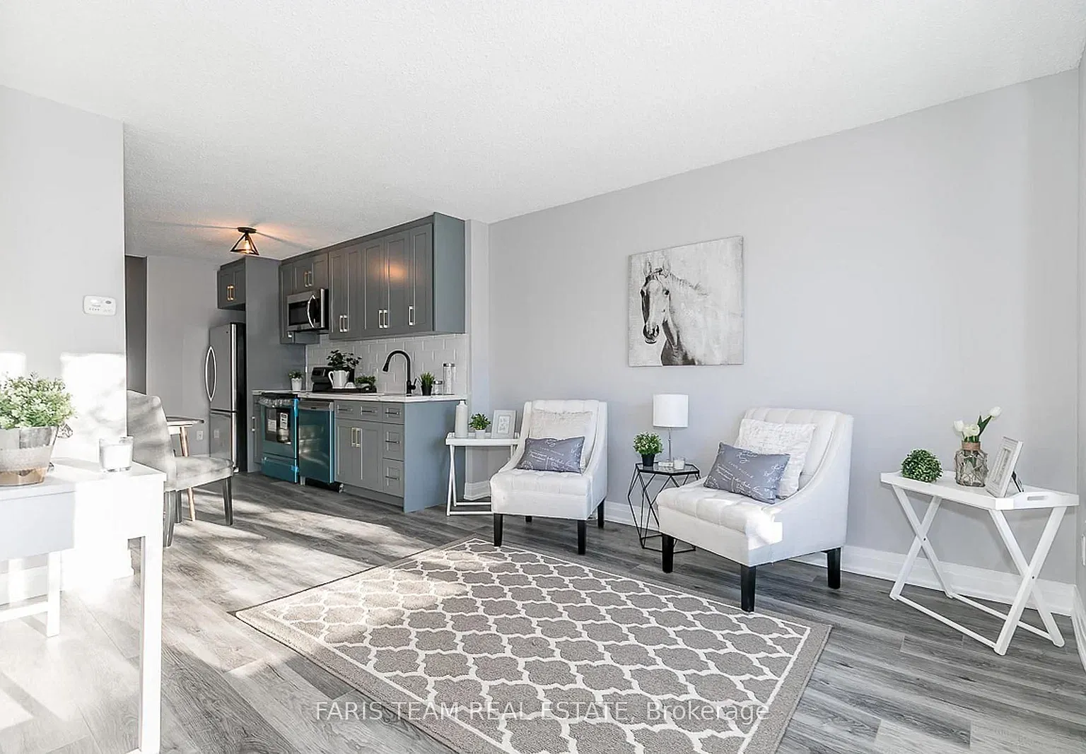 36 Charlbrook Avenue Barrie — Photo 4
