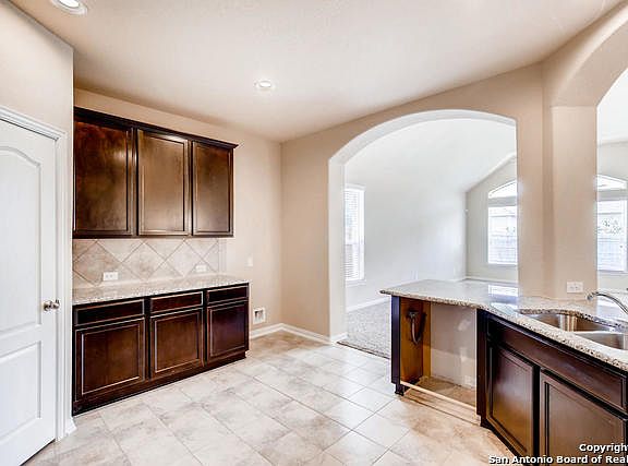 5th image of 13034 Shoreline Dr