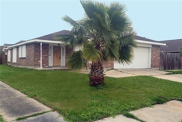 1st image of 301 Sugarpine Dr