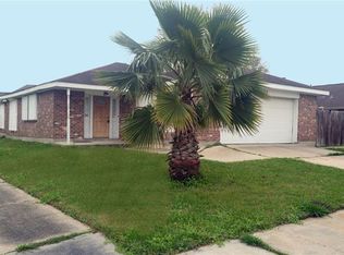 301 Sugarpine Dr, Gretna, LA 70056
