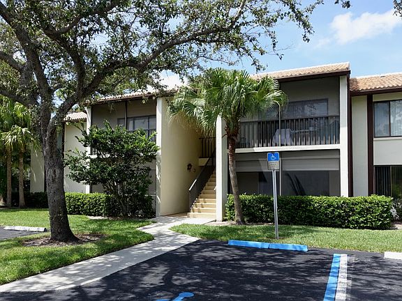 2nd image of 1635 SW Silver Pine Way APT A1