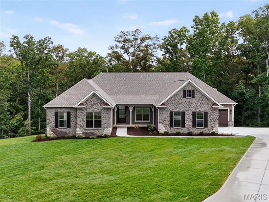 212 Terradel Trl, Foristell, MO 63348