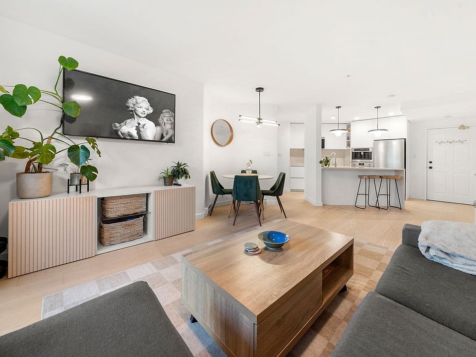 1st image of 2023 Franklin St #107
