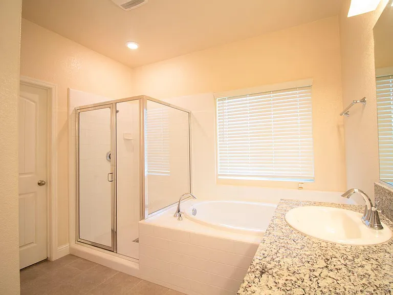 4419 Kerr Ct — Photo 26