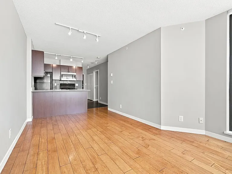 938 Smithe St #2006 — Photo 10