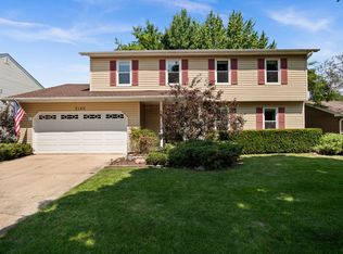 2130 Valley Creek Dr, Elgin, IL 60123