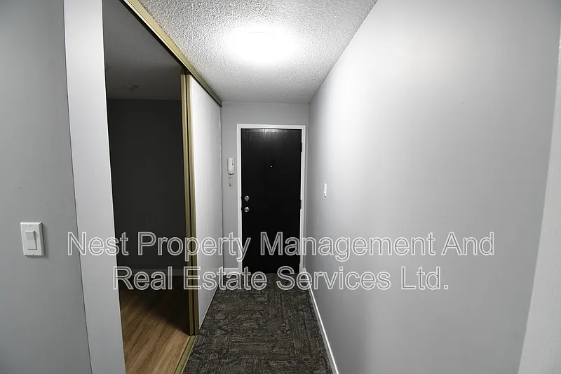 2 bed, 1.0 bath, $1,795 — Photo 3