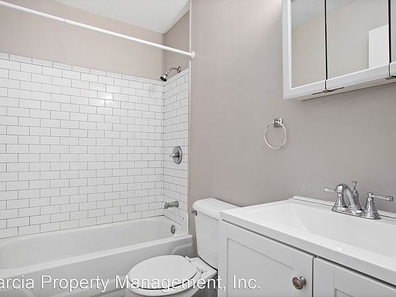 2nd image of 4059 Hartford St