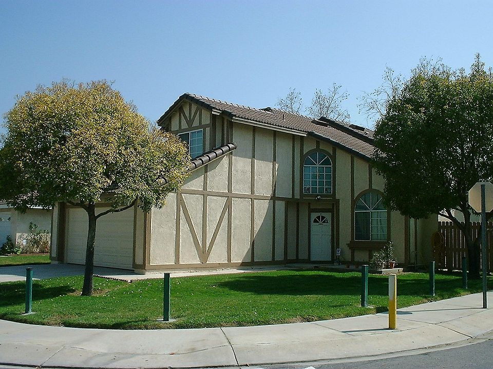 Corner view