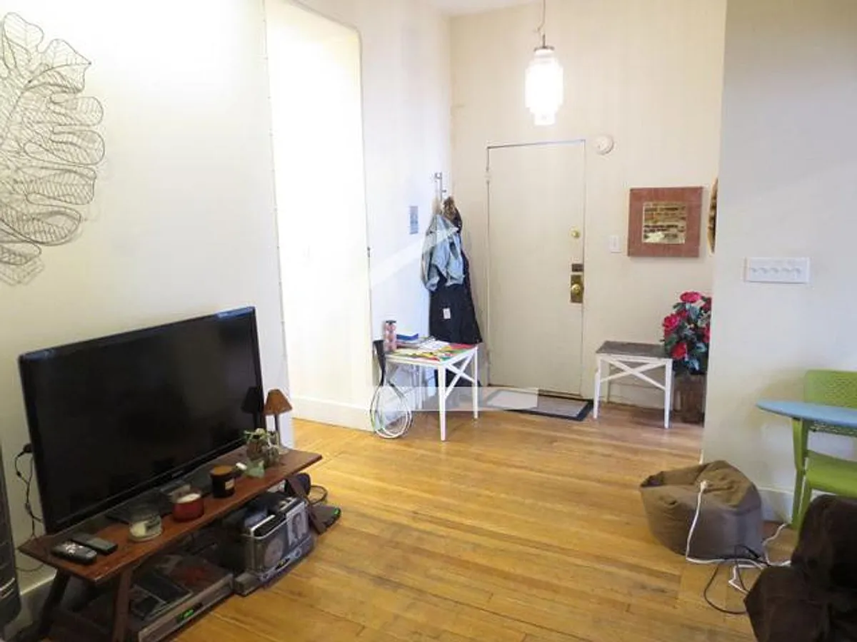 Photo 2 of 12 - 11 Gorham St #9B - Allston, MA Building Photo - 11 Gorham St #9B