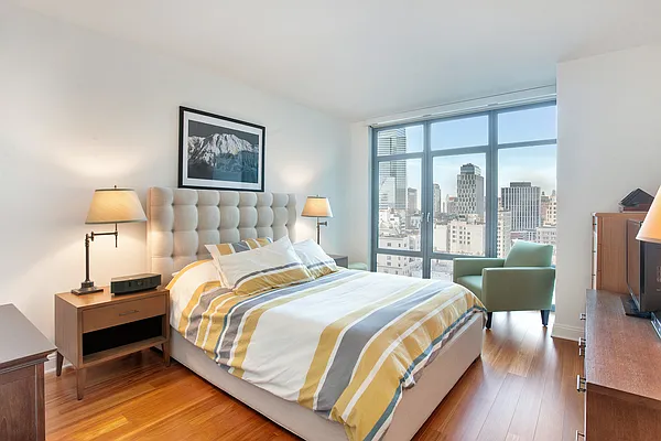 Sold by Taylor Real Estate Group, LLC | media 26