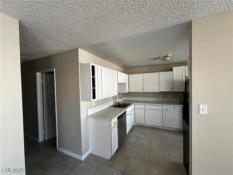 6941 Appleton Dr #C — Photo 10