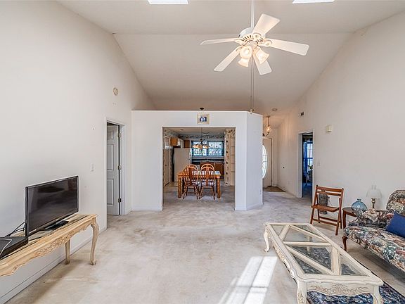 4th image of 3 Amador Ct