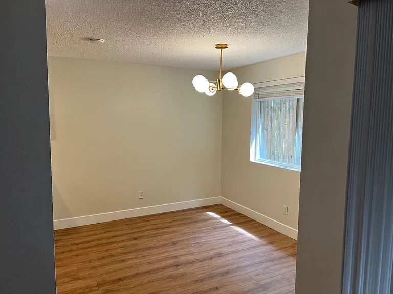 14309 NE 7th Place — Photo 11
