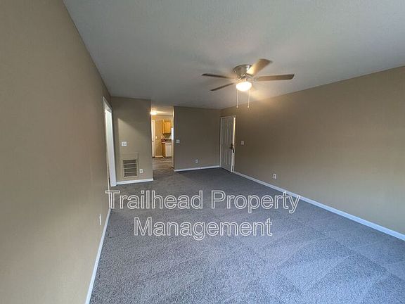 3rd image of 215 S Hudson St APT B3