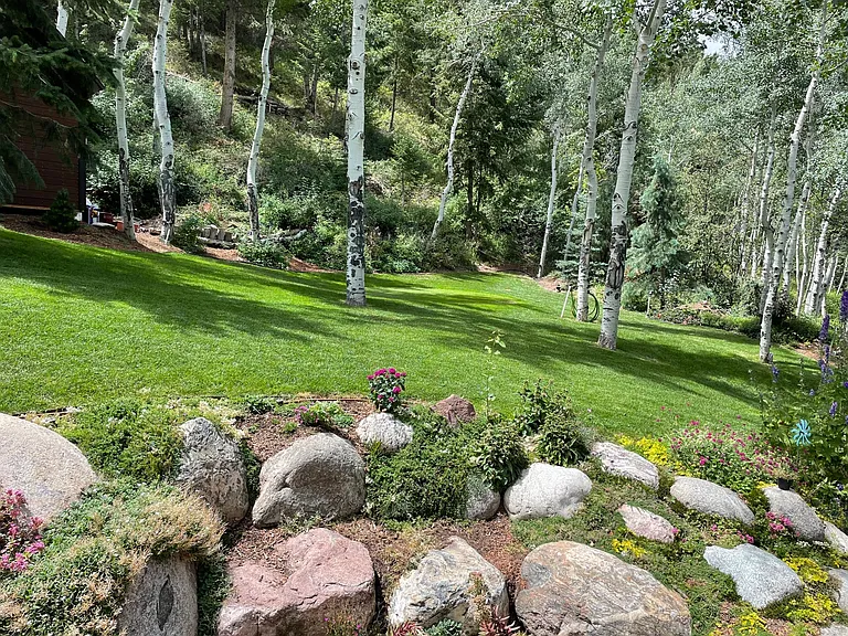Private back yard with putting/chipping green