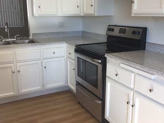 3rd image of 380 N Catalina Ave #124