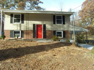 215 Greenwich Cir, Danville, VA 24540