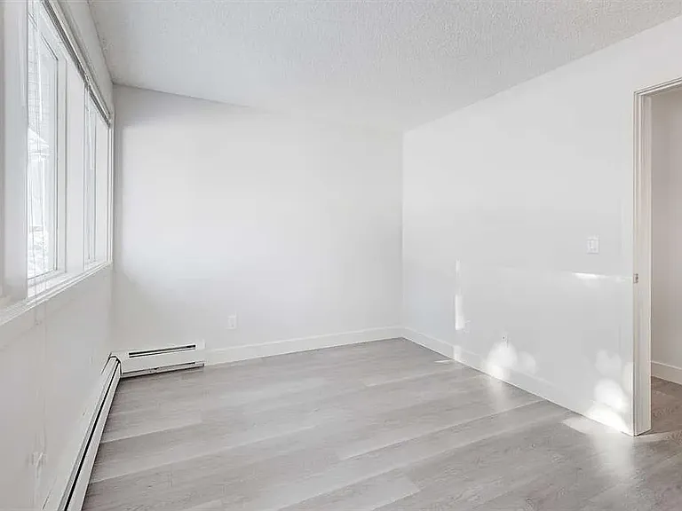 101 Village Hts SW #1 — Photo 13