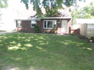 313 Dayton Ave, West Chicago, IL 60185