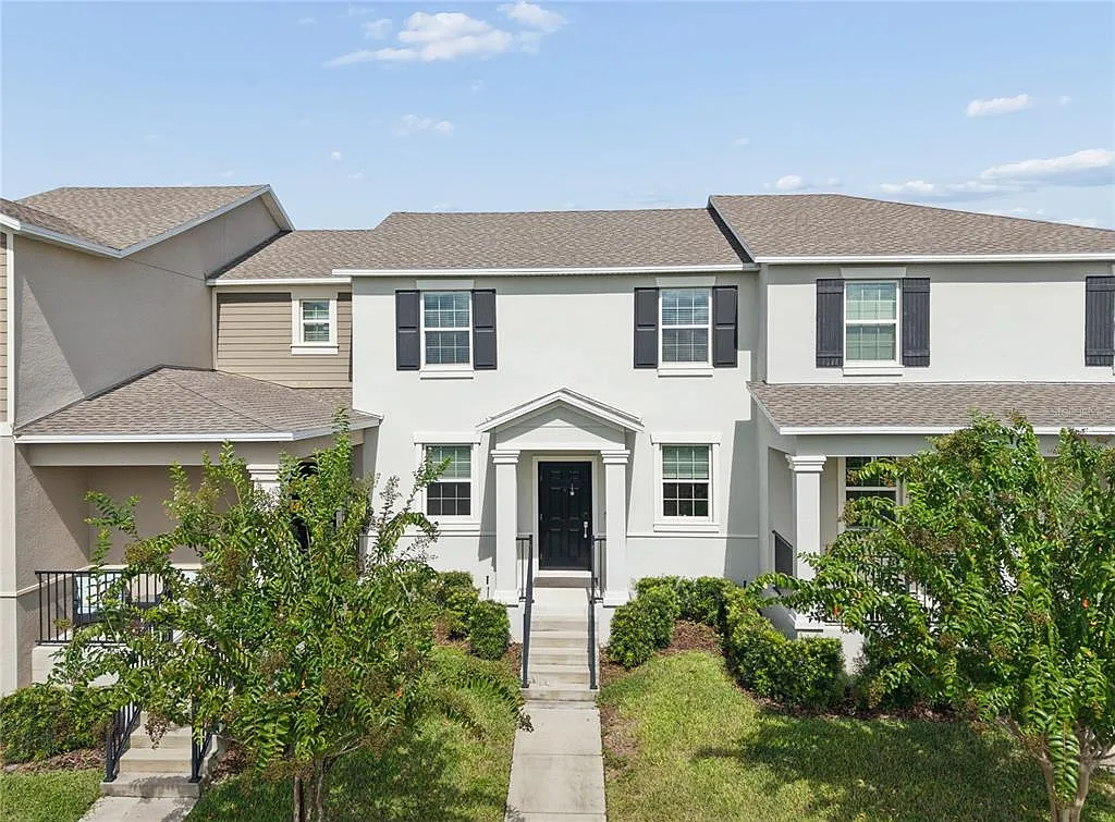 3 bed, 2.5 bath, 1636 sqft, $2,800 — Photo 1