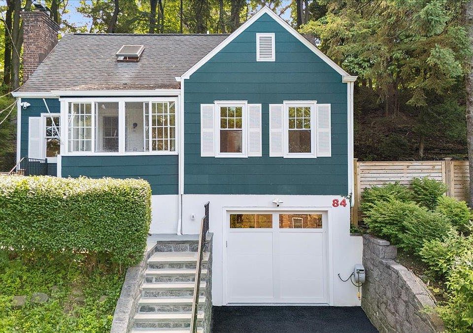 1st image of 84 Mendham Avenue