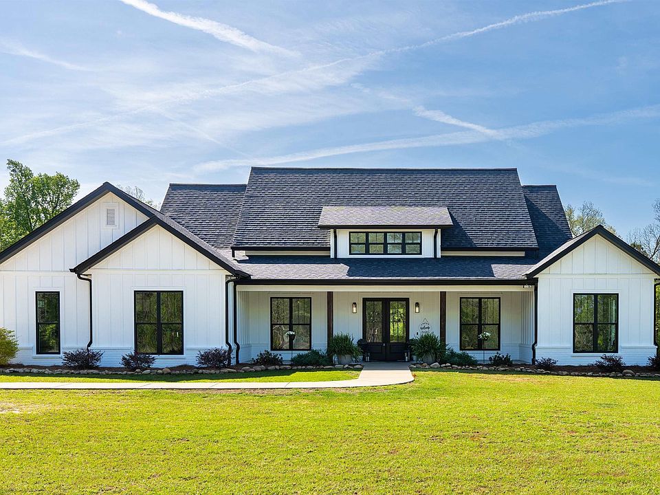 1st image of 1730 McConnell Ln