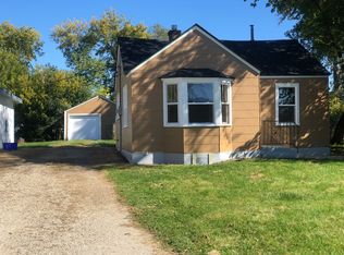 36123 N East End Ave, Ingleside, IL 60041