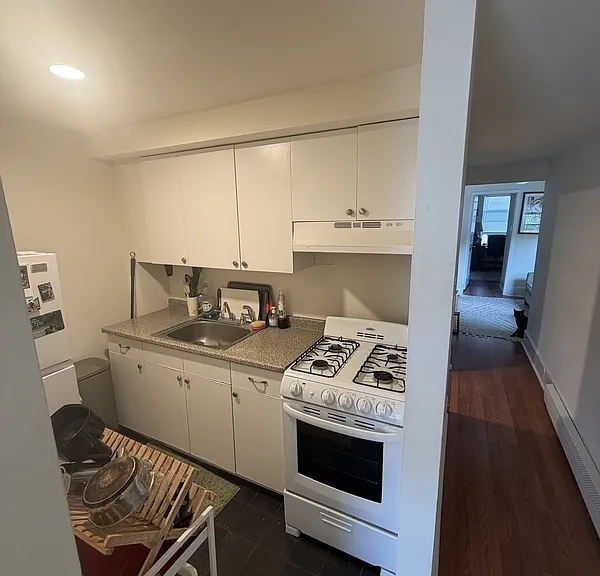 1526 Christian St #3C — Photo 4